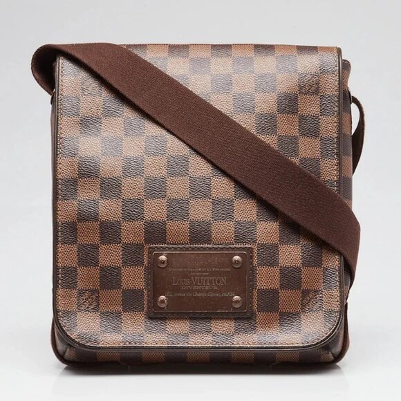 Louis Vuitton Damier Canvas District PM Bag - Picture 1 of 11